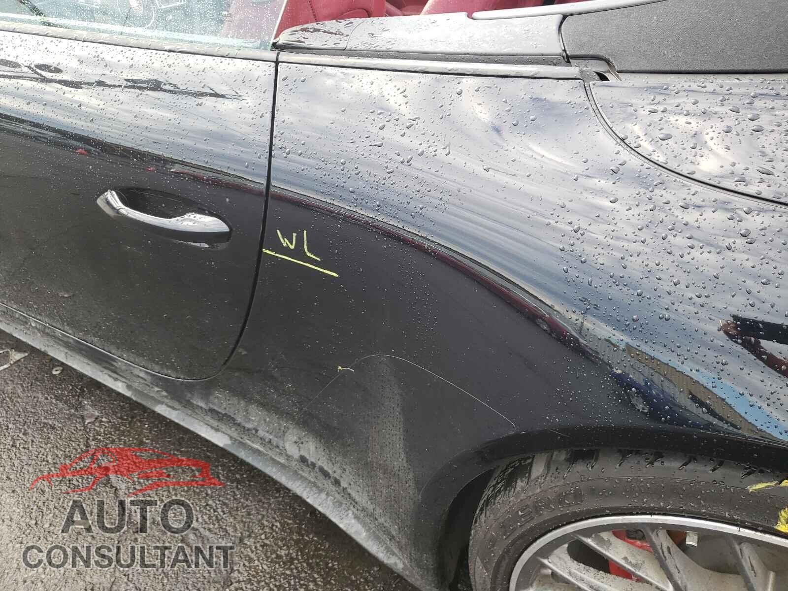 PORSCHE 911 2017 - WP0CB2A95HS155840