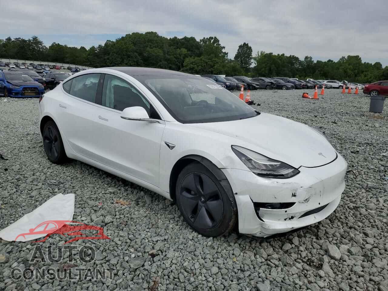 TESLA MODEL 3 2018 - 5YJ3E1EA5JF032709