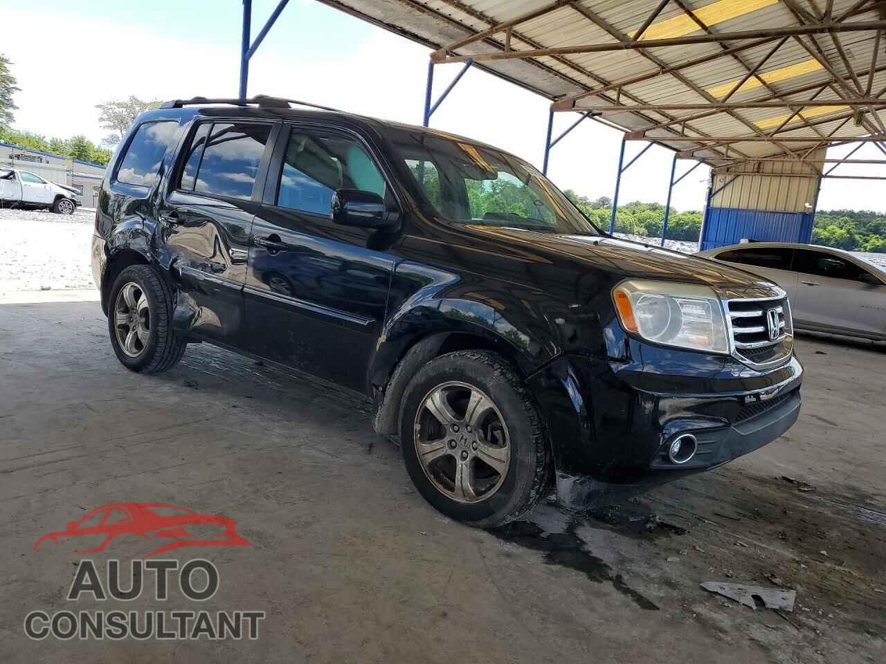 HONDA PILOT 2015 - 5FNYF4H66FB027652