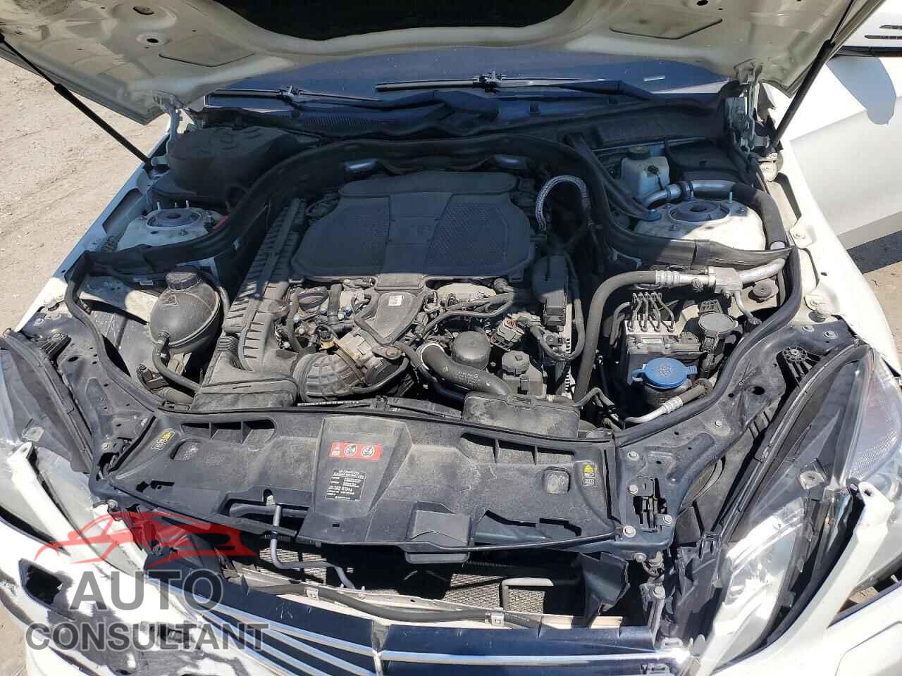 MERCEDES-BENZ E-CLASS 2012 - WDDHF5KB1CA527210