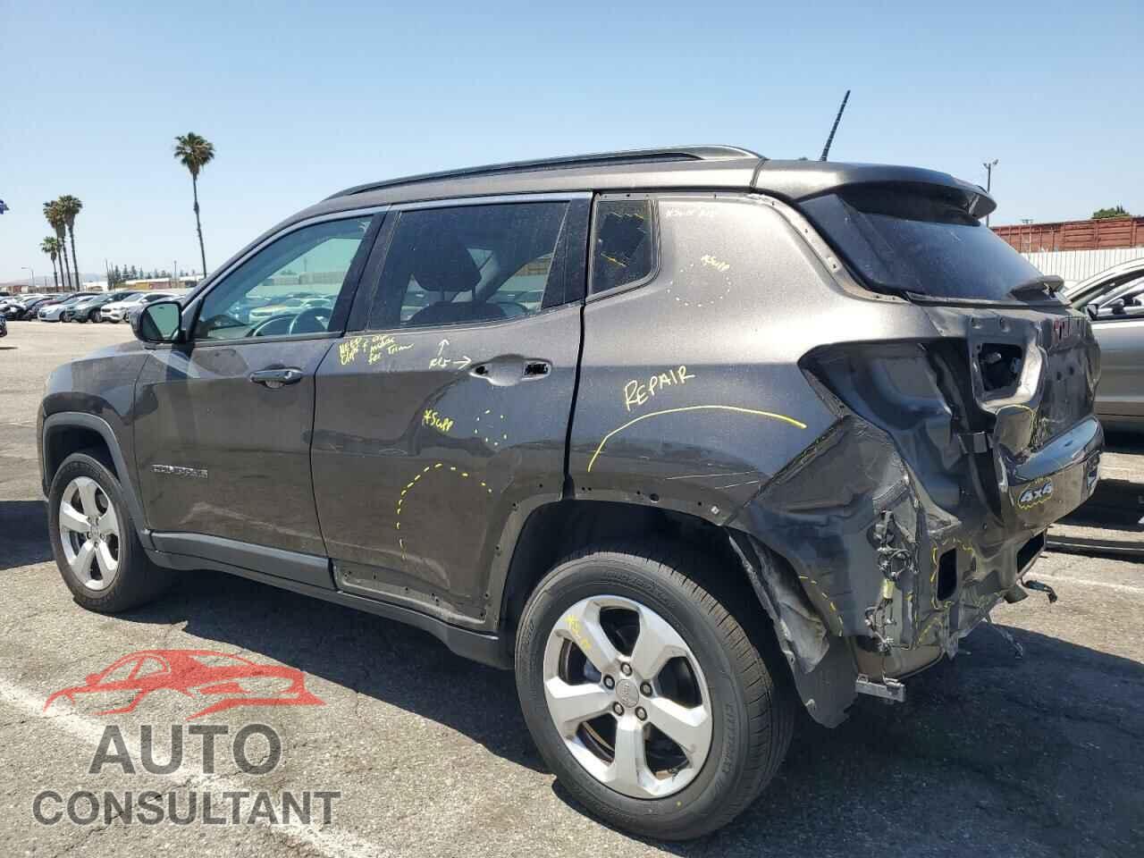 JEEP COMPASS 2018 - 3C4NJDBB8JT457636