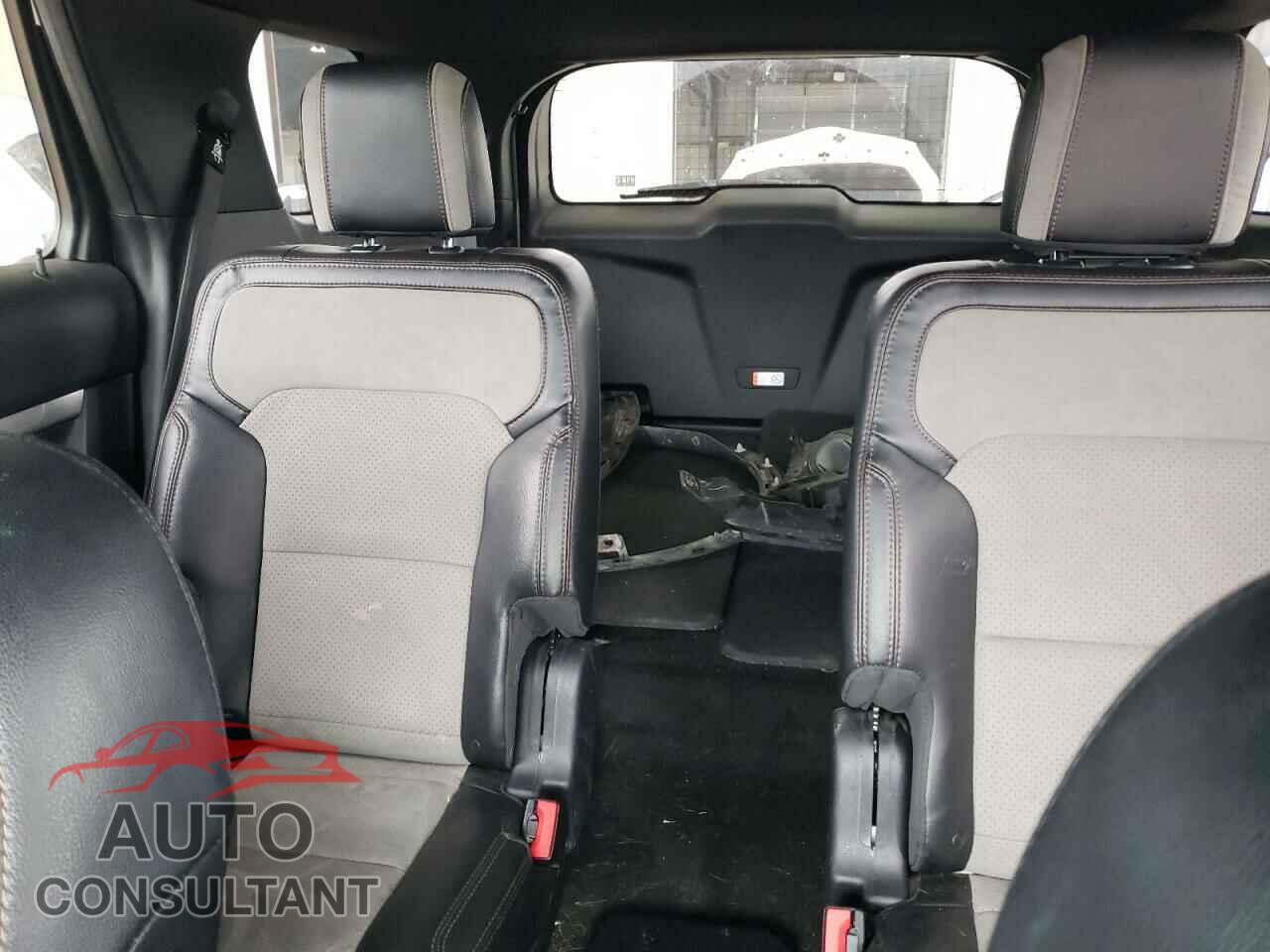 FORD EXPLORER 2017 - 1FM5K8D82HGC85605