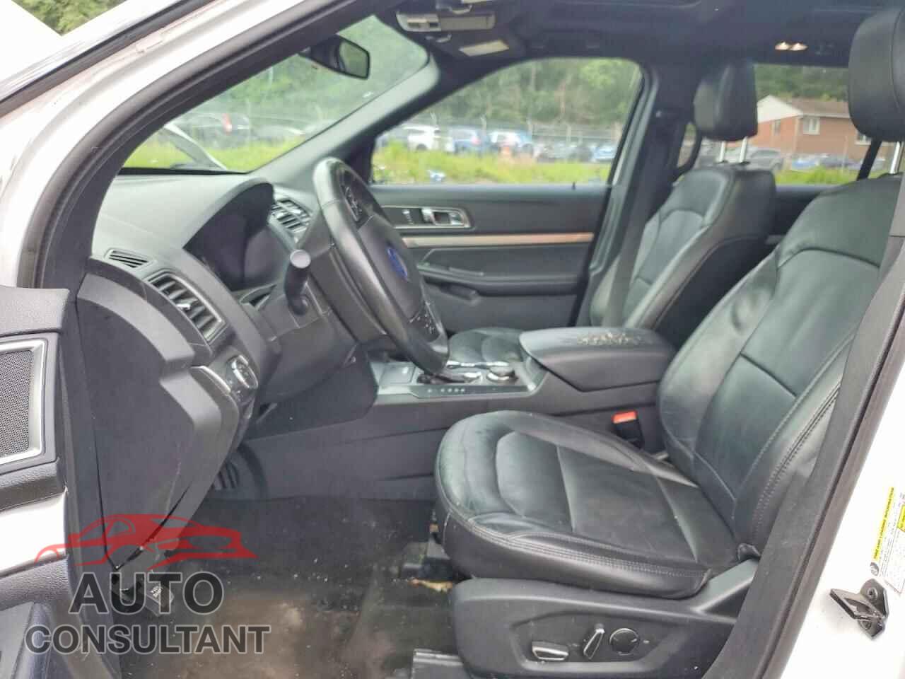 FORD EXPLORER 2018 - 1FM5K8D82JGB83016