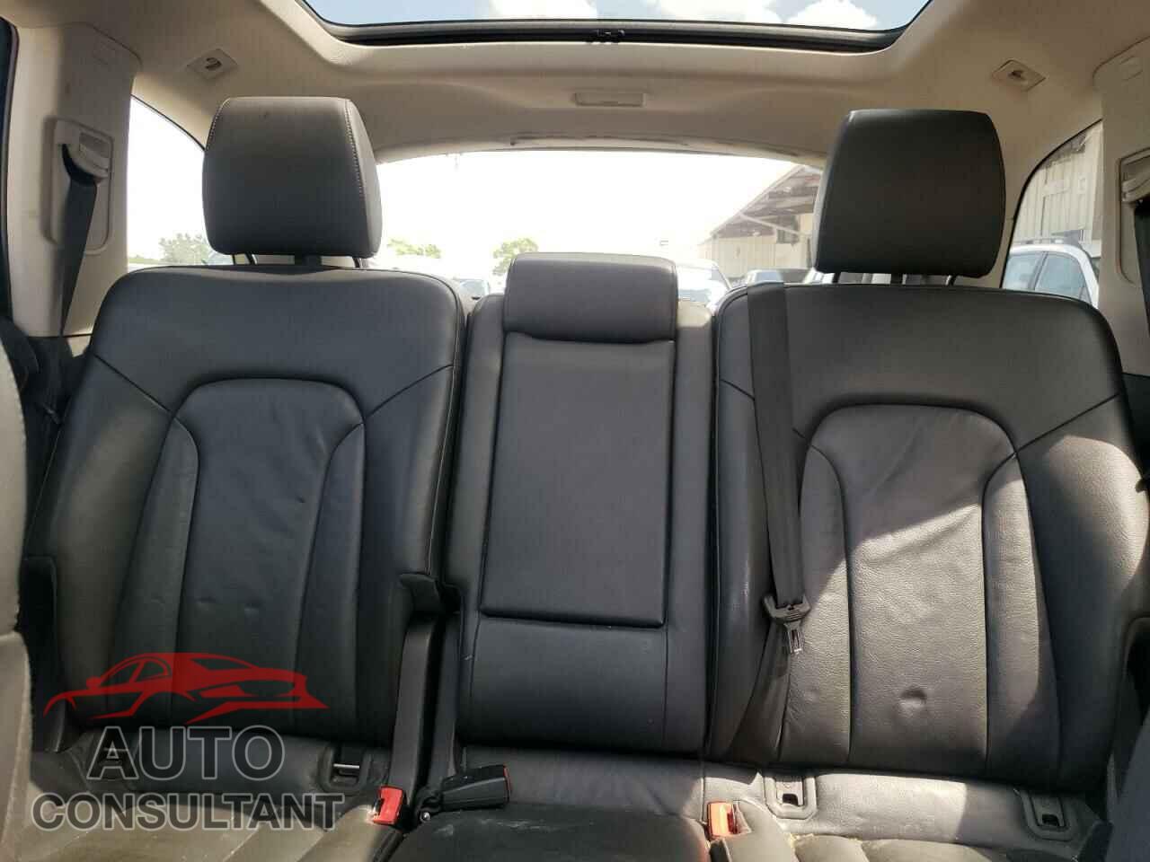 AUDI Q7 2012 - WA1LMAFEXCD003151