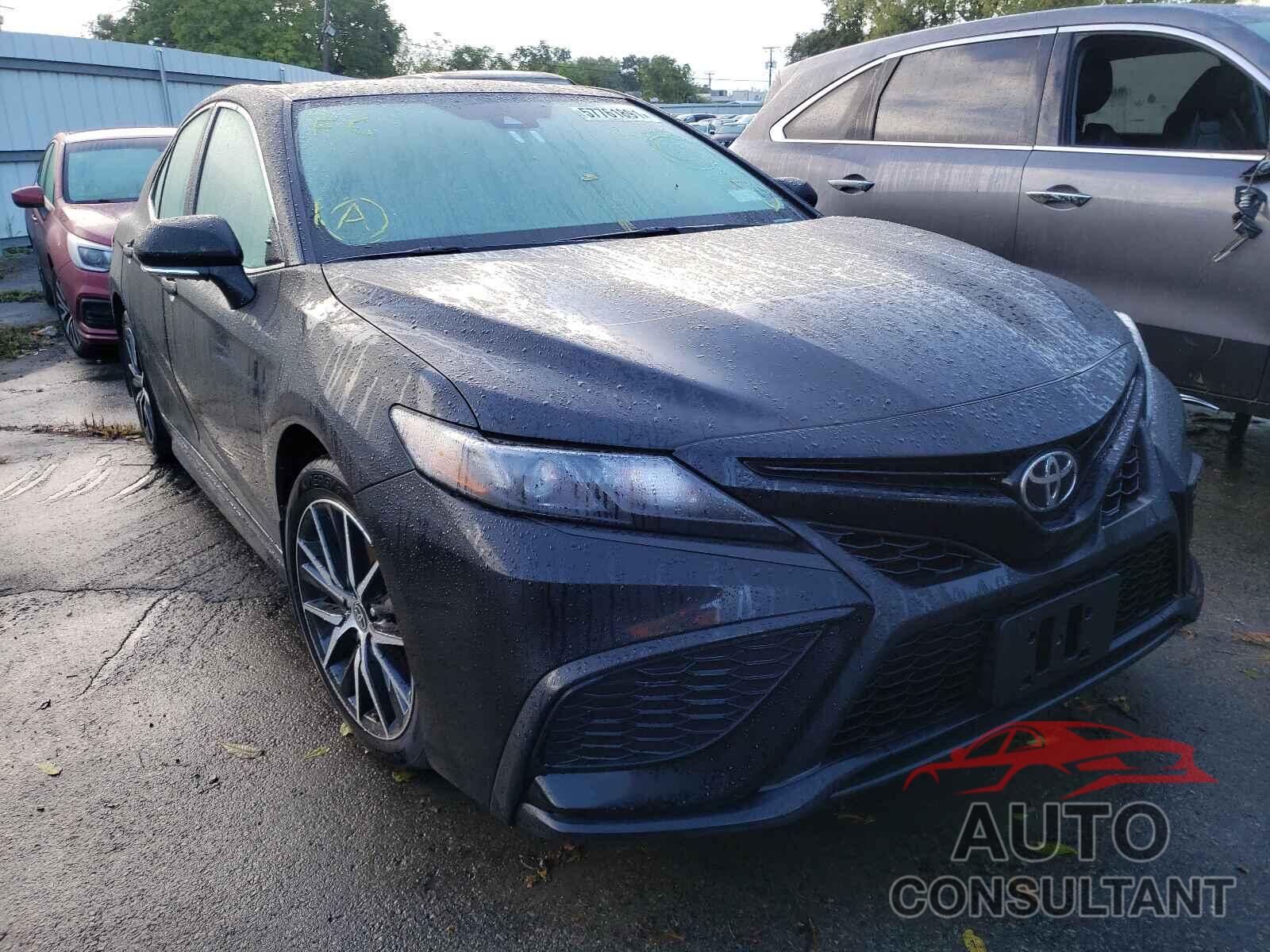 TOYOTA CAMRY 2021 - 4T1G11BK1MU024012