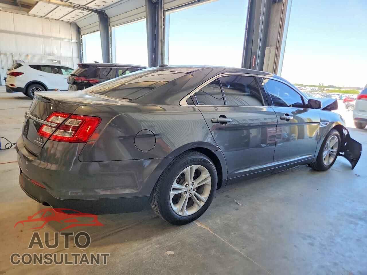 FORD TAURUS 2016 - 1FAHP2E85GG131800