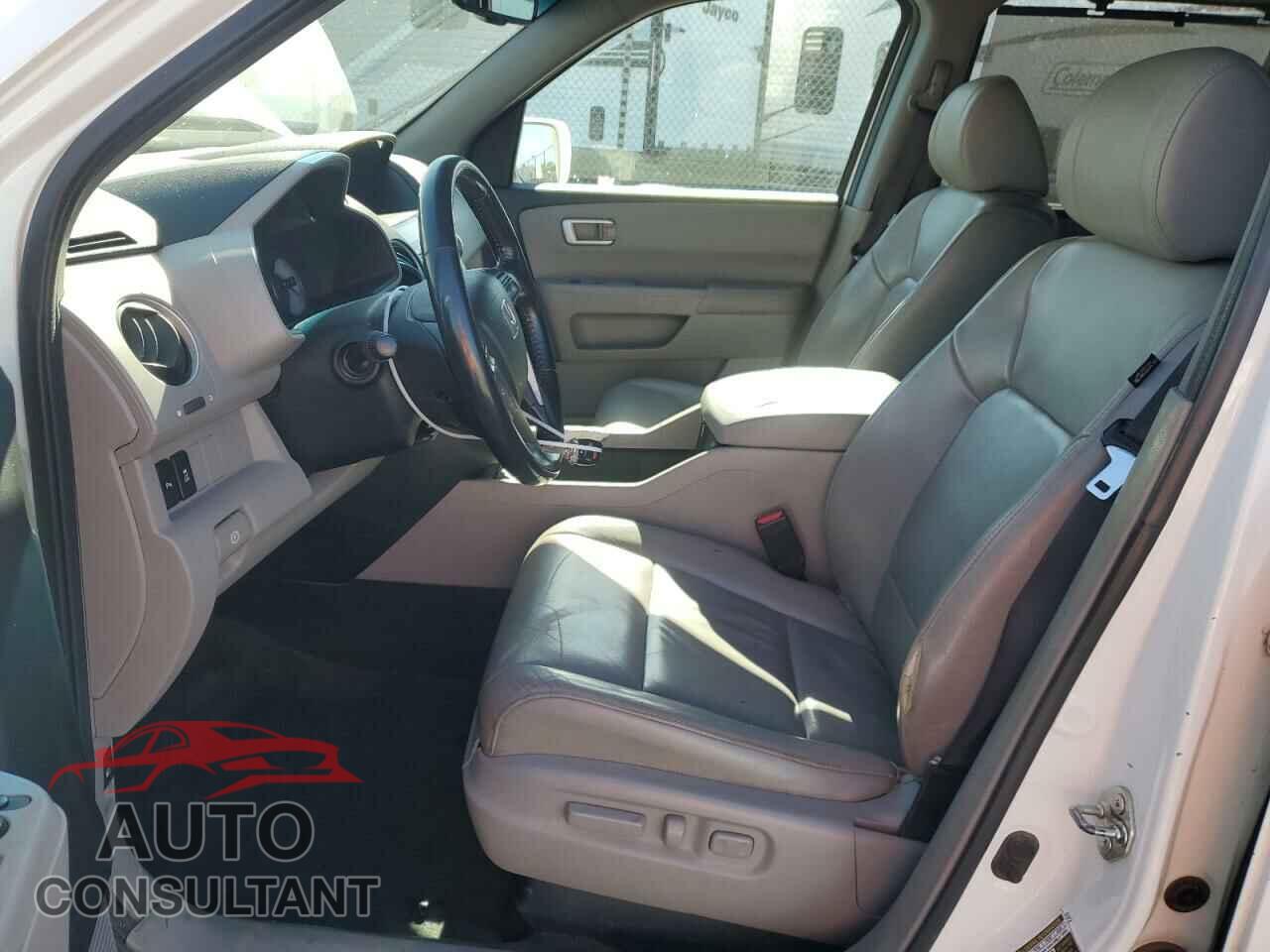 HONDA PILOT 2014 - 5FNYF3H92EB001729