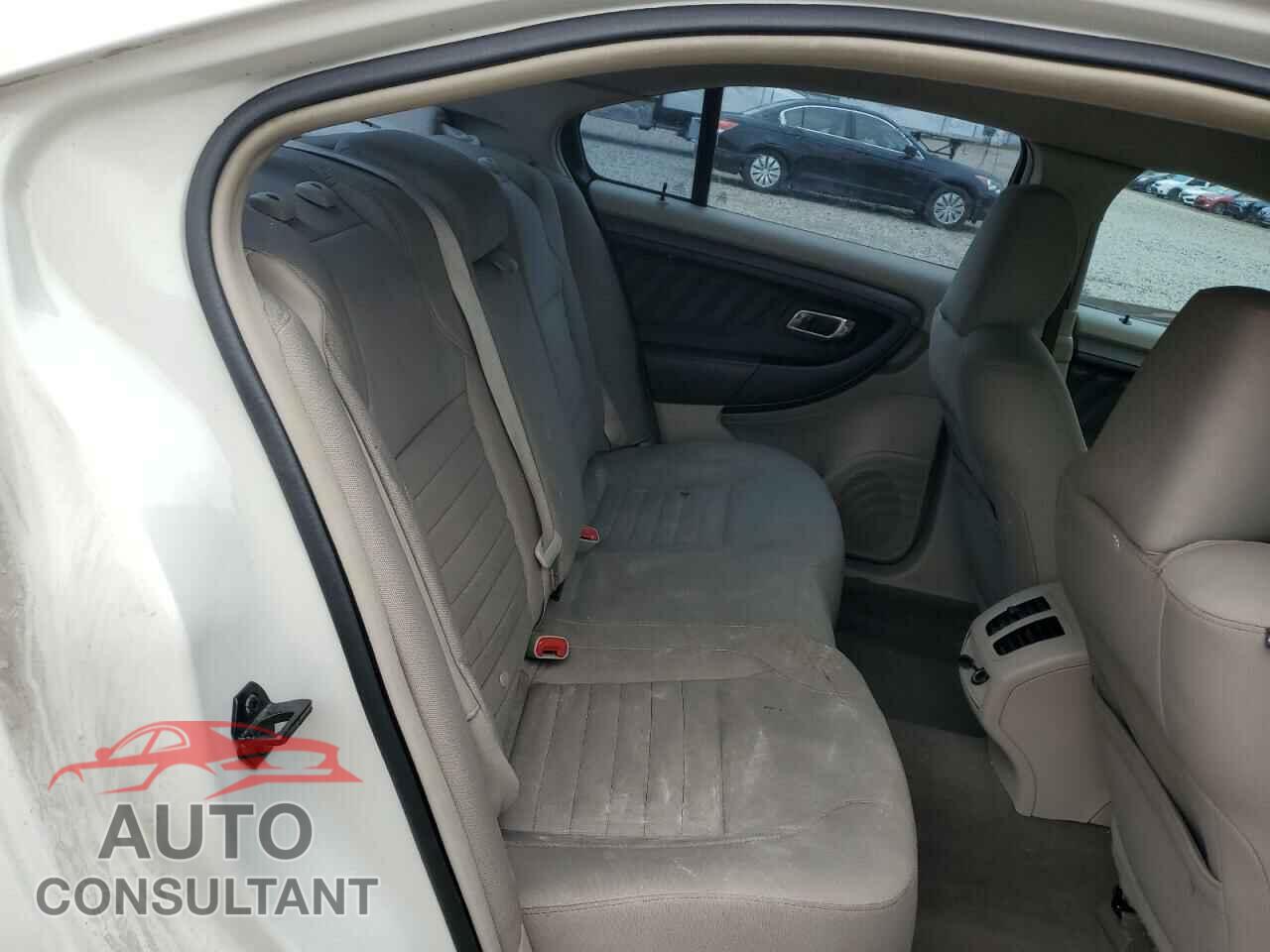 FORD TAURUS 2010 - 1FAHP2DW2AG147301