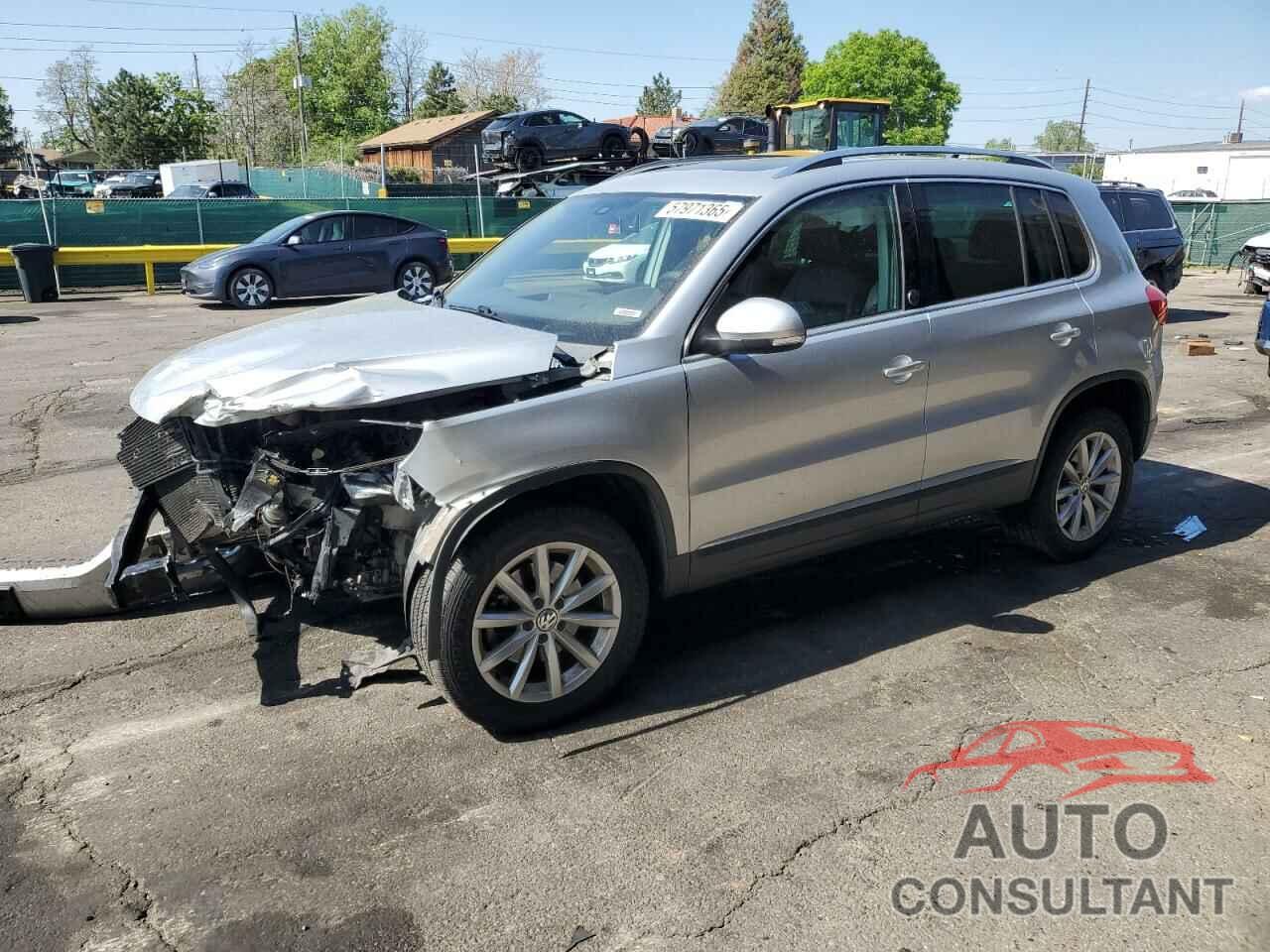 VOLKSWAGEN TIGUAN 2017 - WVGSV7AX4HW513416