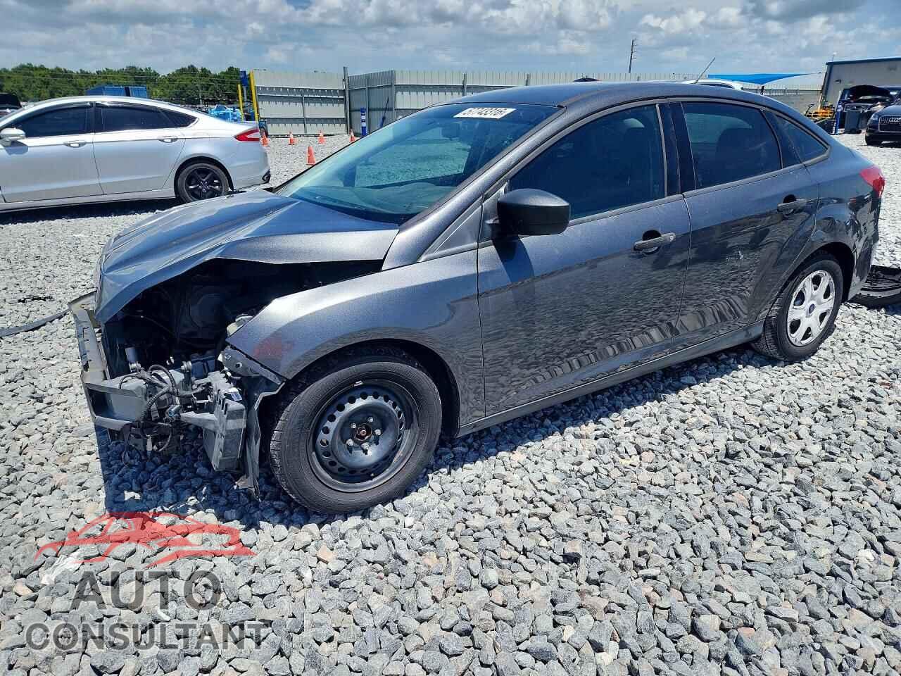 FORD FOCUS 2018 - 1FADP3E2XJL201922