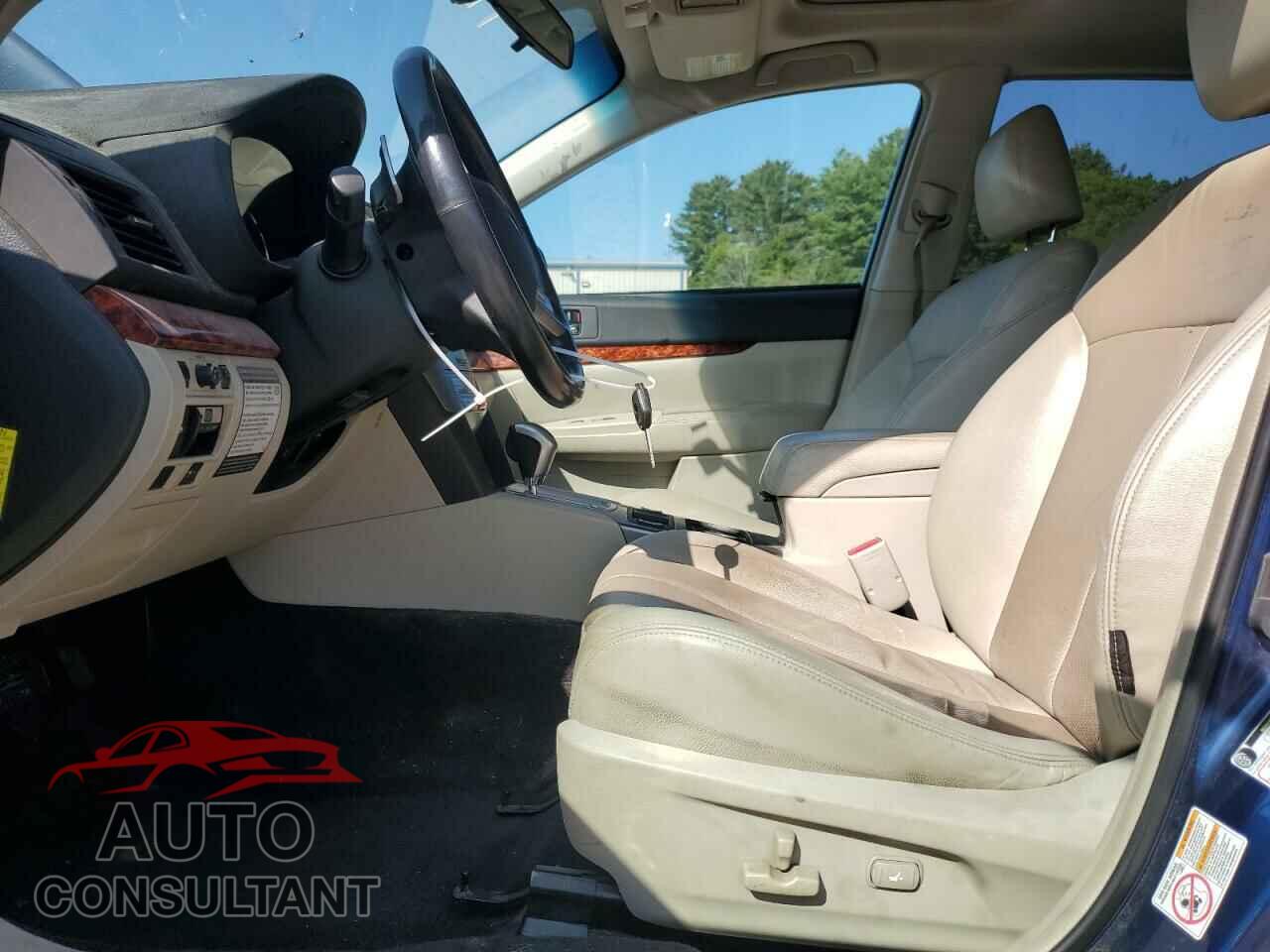 SUBARU OUTBACK 2010 - 4S4BRBKC9A3336596