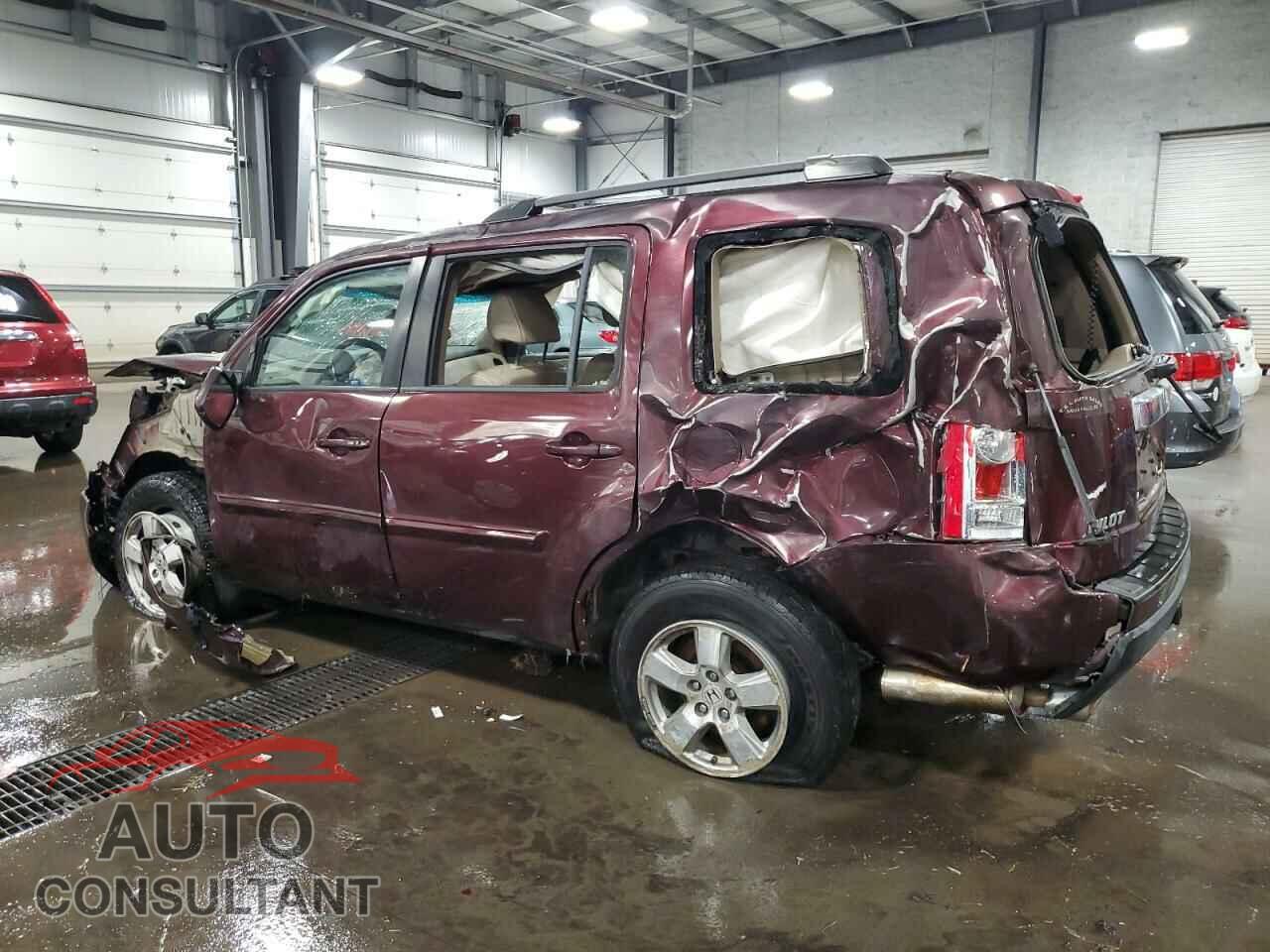 HONDA PILOT 2011 - 5FNYF4H60BB010095
