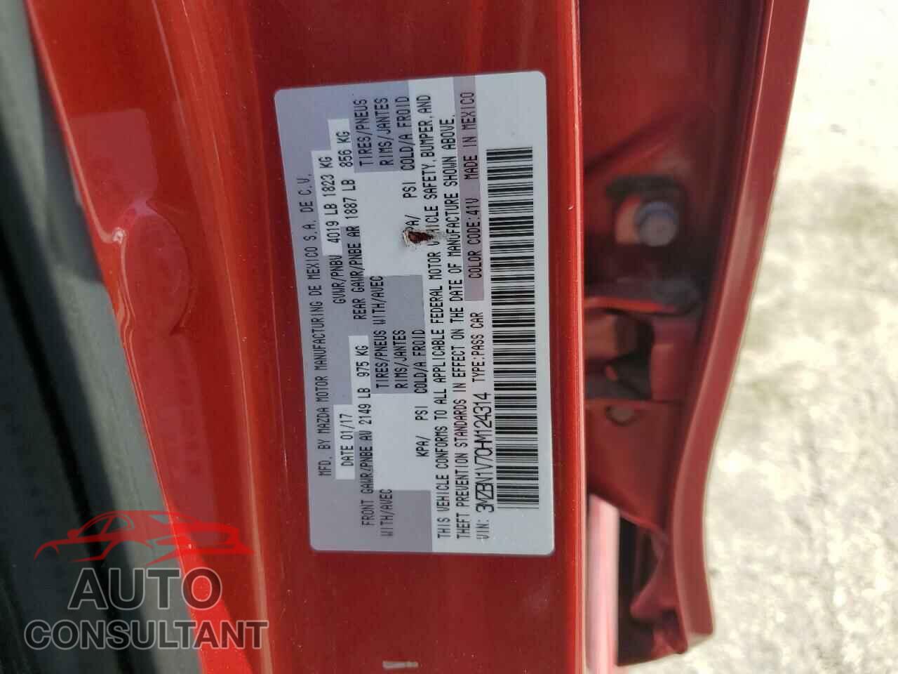 MAZDA 3 2017 - 3MZBN1V70HM124314