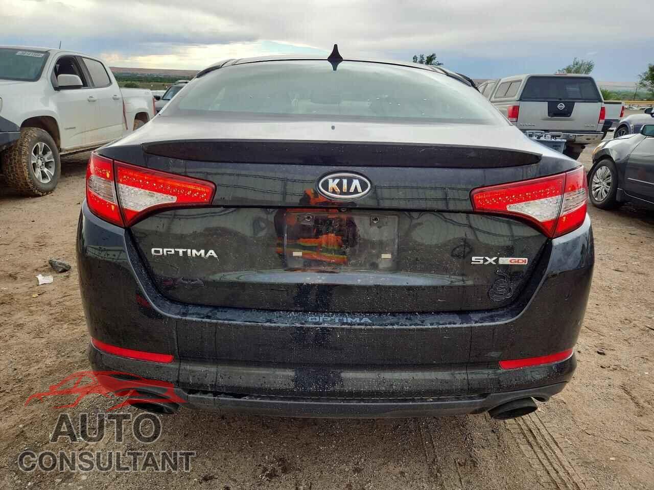 KIA OPTIMA 2012 - 5XXGR4A66CG079000