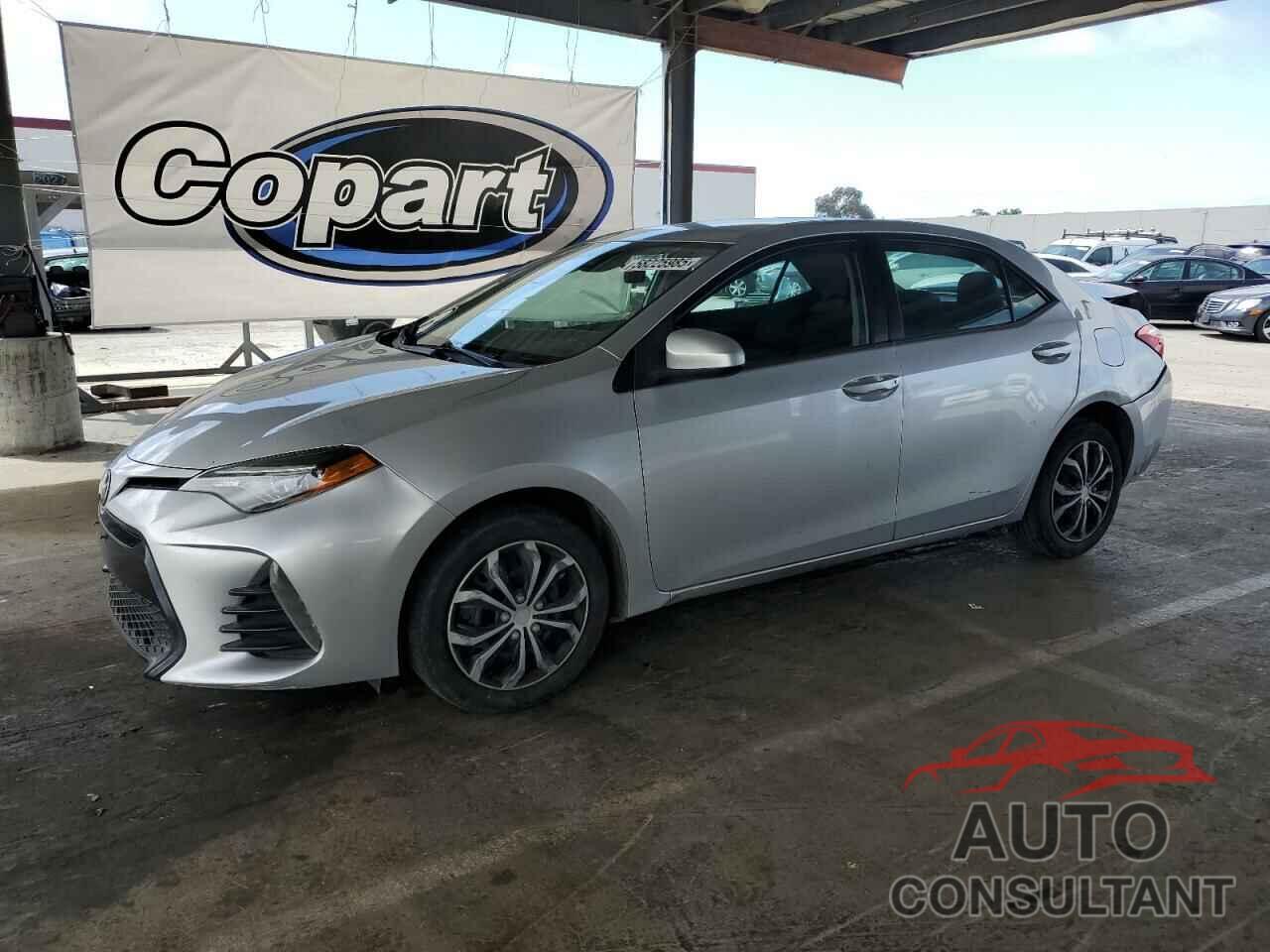 TOYOTA COROLLA 2018 - 5YFBURHE8JP791810