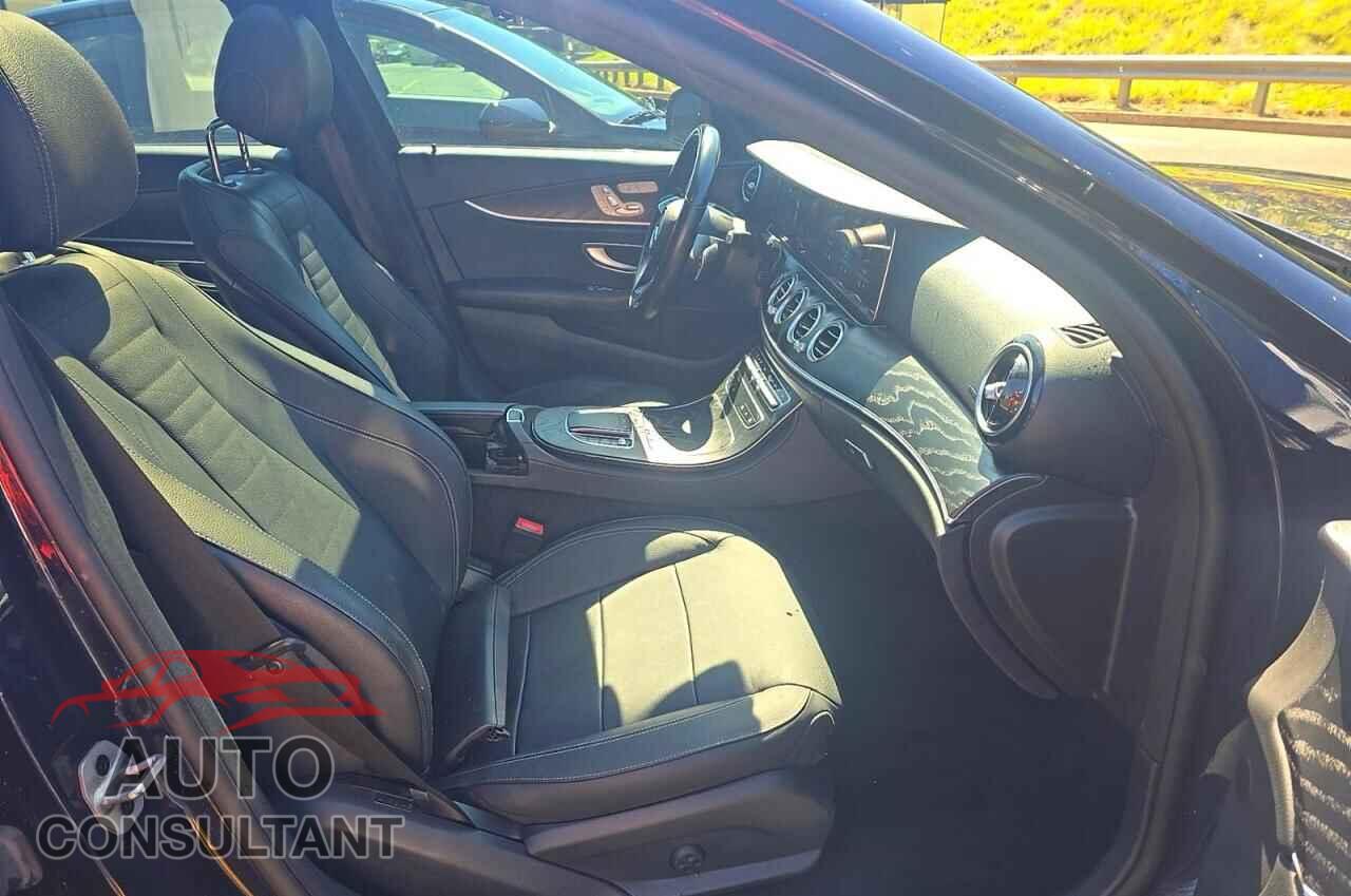 MERCEDES-BENZ E-CLASS 2022 - W1KZF8DB5NB084530