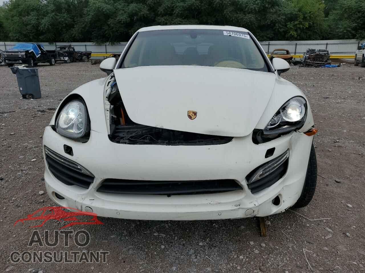 PORSCHE CAYENNE 2011 - WP1AB2A26BLA43543