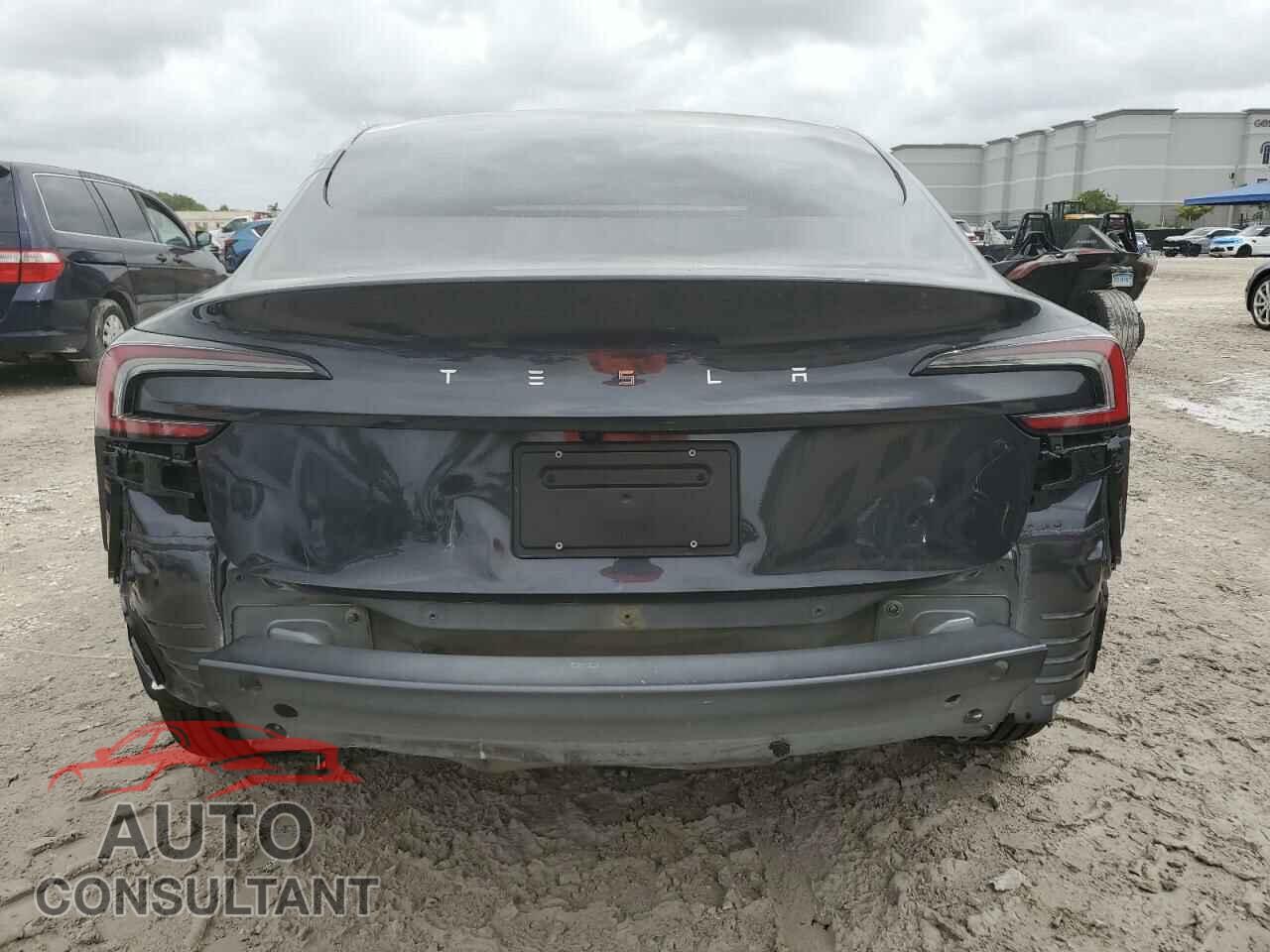 TESLA MODEL 3 2025 - 5YJ3E1EA9SF999034