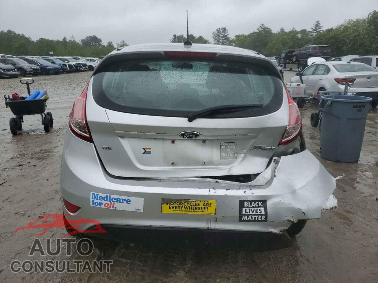 FORD FIESTA 2015 - 3FADP4EJ2FM200721