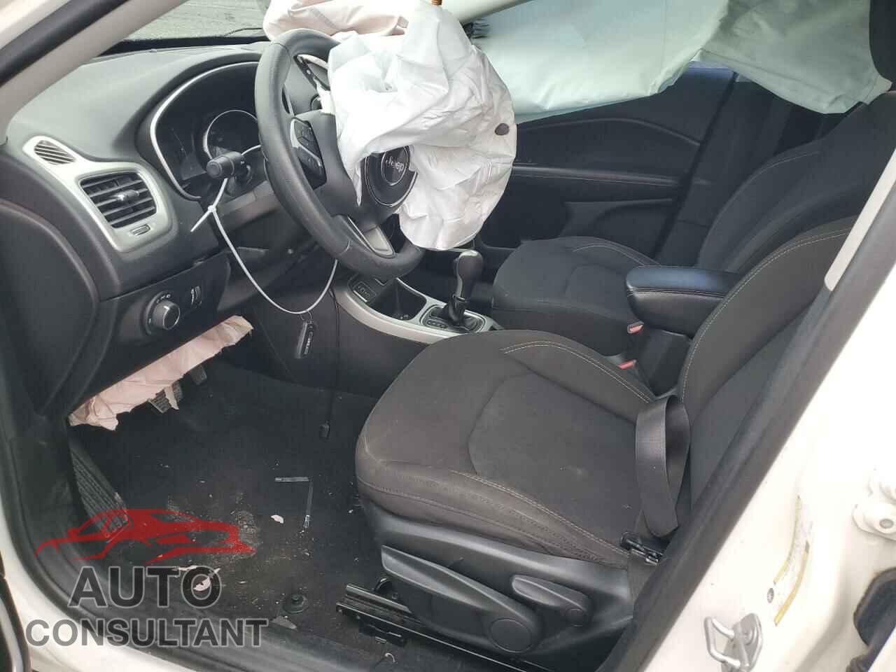 JEEP COMPASS 2019 - 3C4NJCAB9KT778064