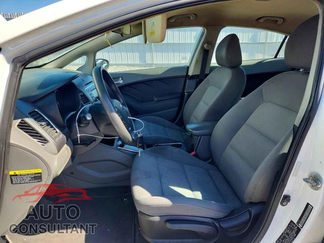 KIA FORTE 2017 - 3KPFK4A75HE065159