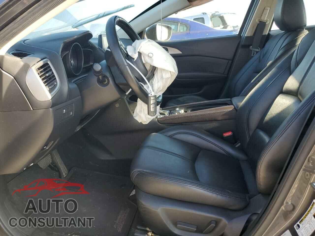 MAZDA 3 2017 - JM1BN1V76H1105363
