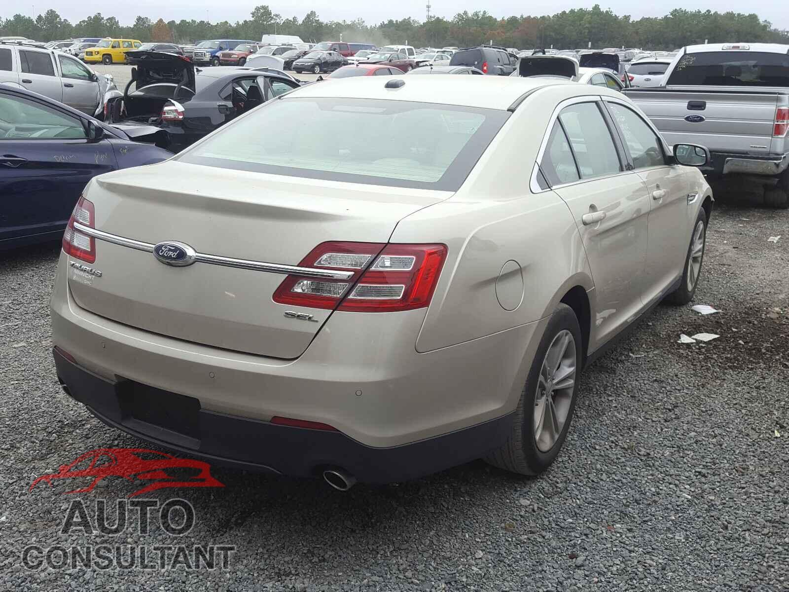 FORD TAURUS 2018 - 1FAHP2E80JG120145