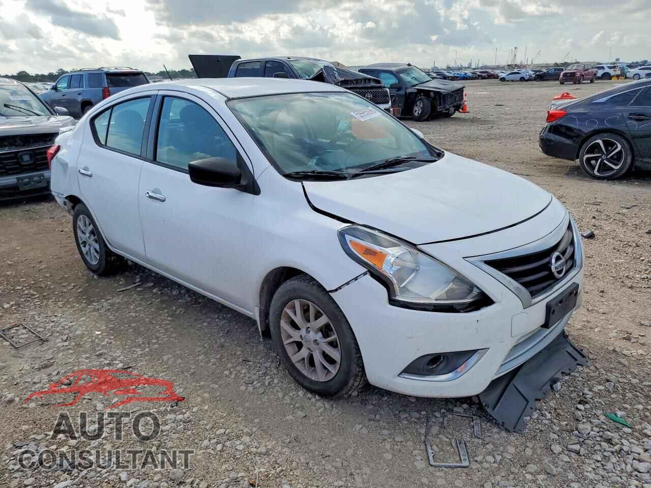 NISSAN VERSA 2017 - 3N1CN7AP3HL892989