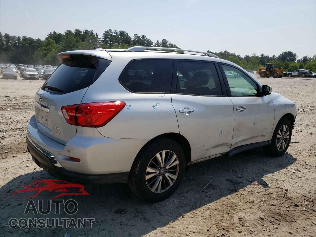 NISSAN PATHFINDER 2018 - 5N1DR2MM2JC641663