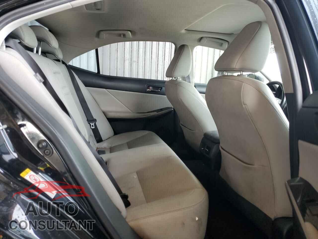LEXUS IS 2016 - JTHBA1D20G5037648