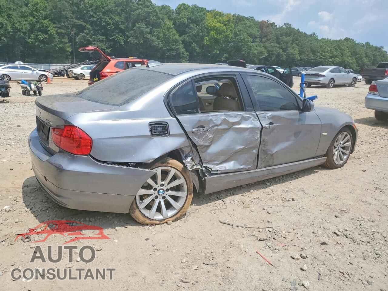 BMW 3 SERIES 2011 - WBAPH7G56BNM55861