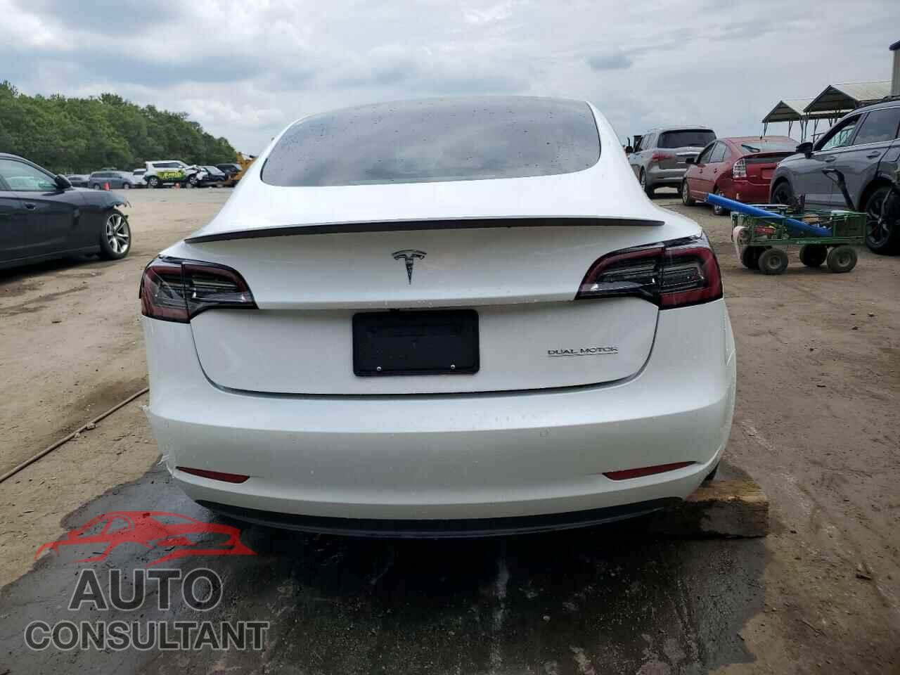 TESLA MODEL 3 2021 - 5YJ3E1EC0MF020358