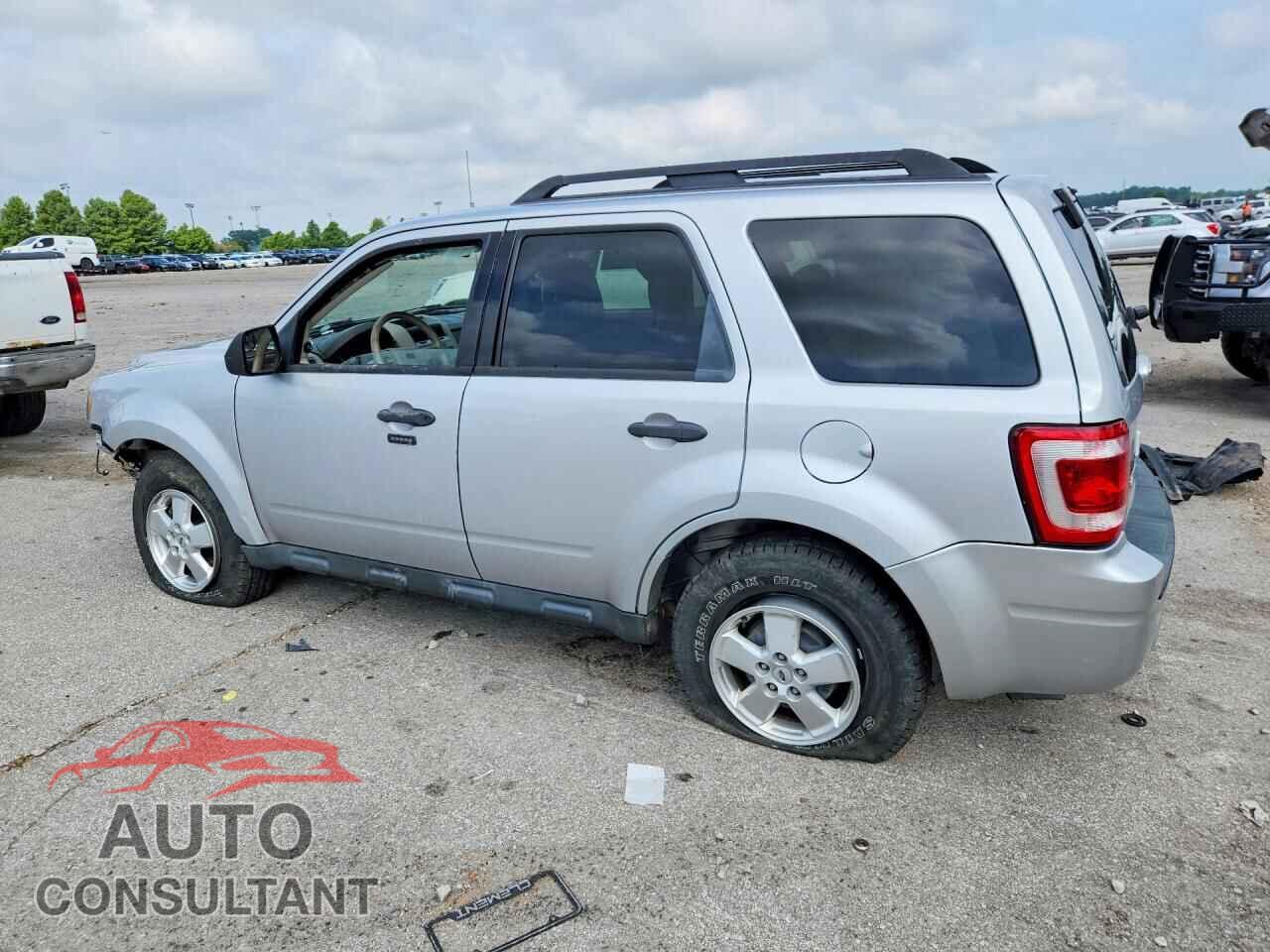 FORD ESCAPE 2011 - 1FMCU0DG4BKA69317