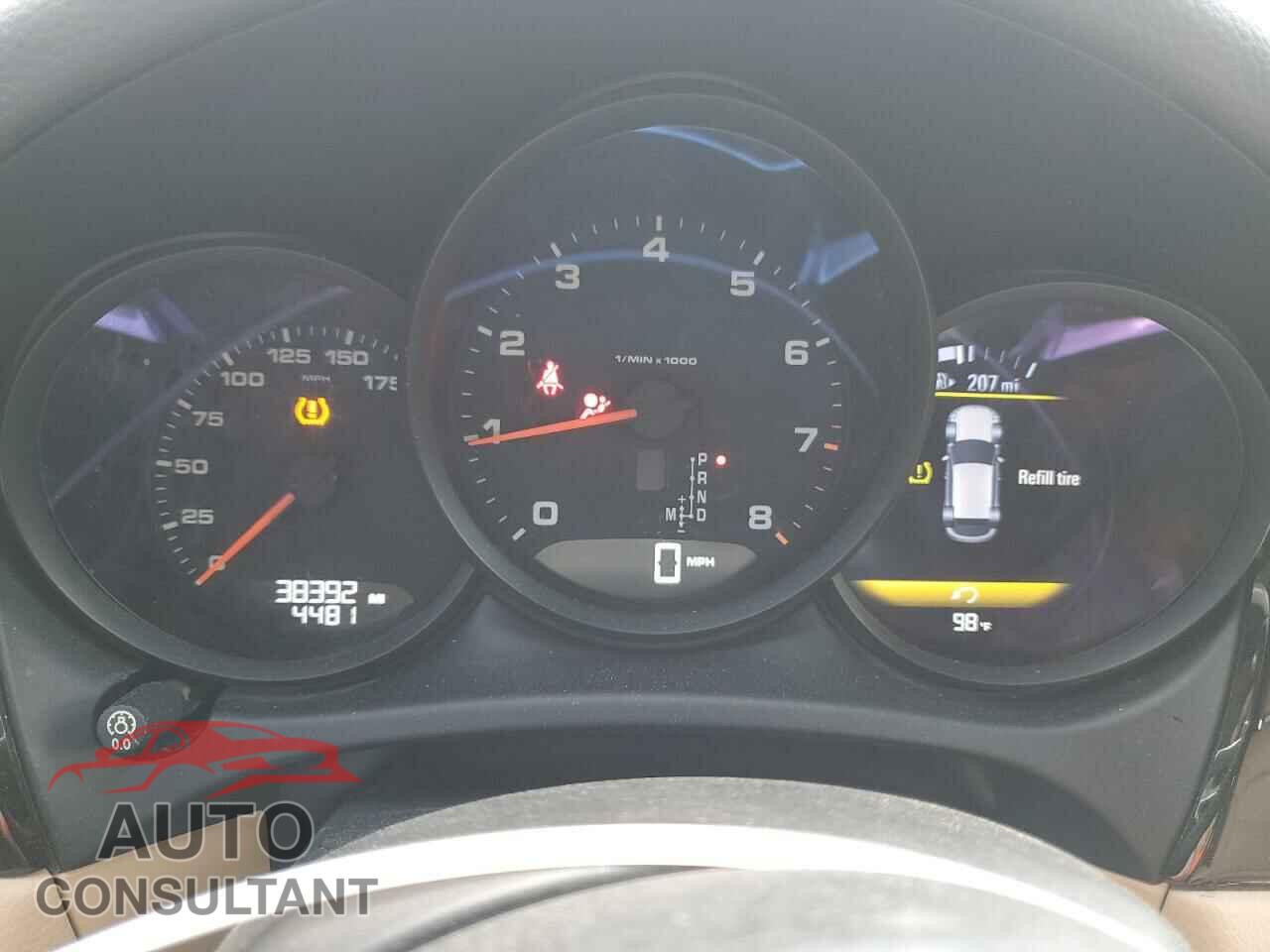 PORSCHE MACAN 2018 - WP1AA2A56JLB01954