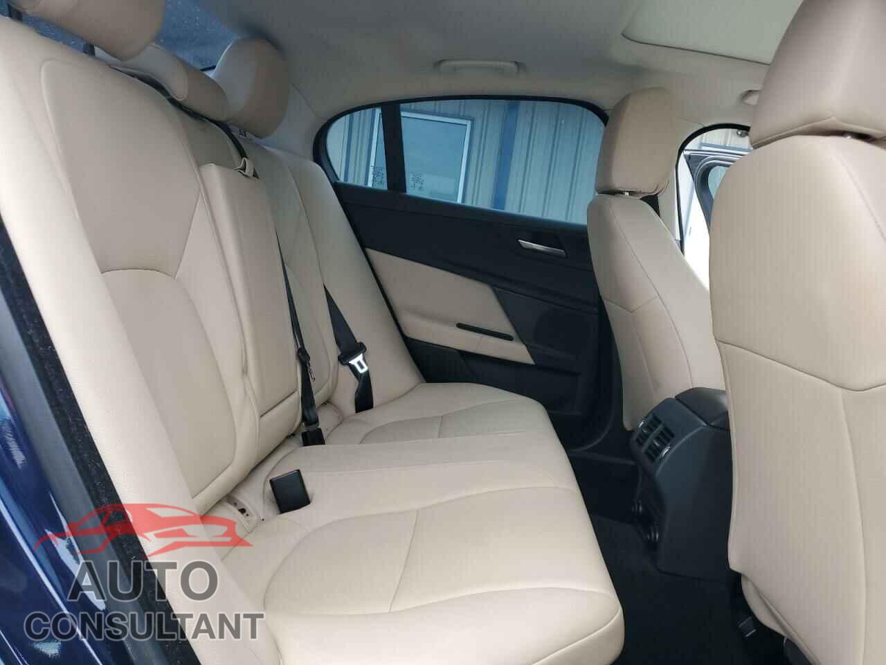 JAGUAR XE 2017 - SAJAD4BG5HA972775