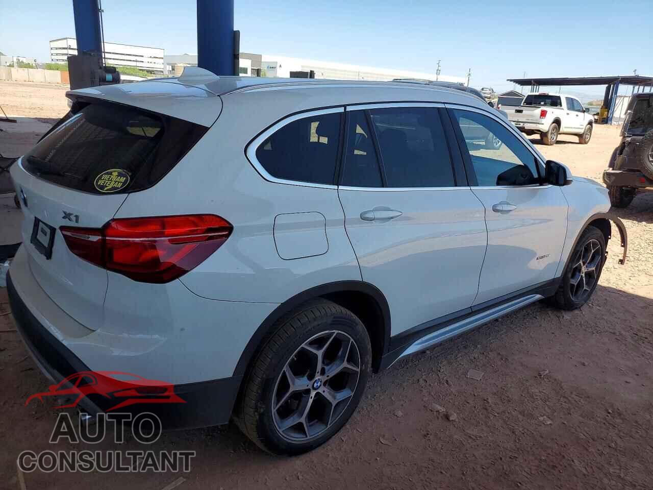BMW X1 2018 - WBXHU7C37J5H45084