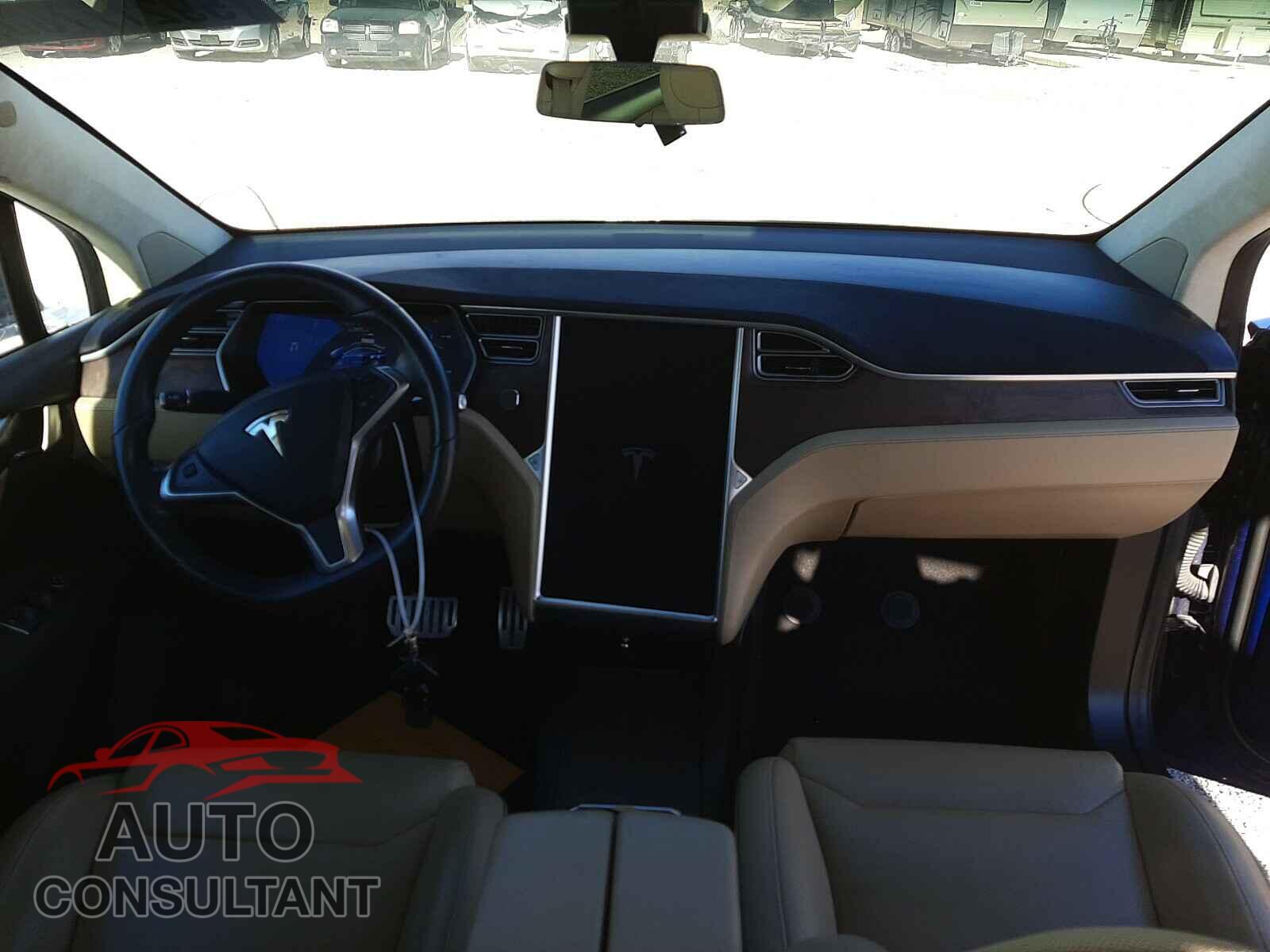 TESLA MODEL X 2016 - 5YJXCAE4XGF007072