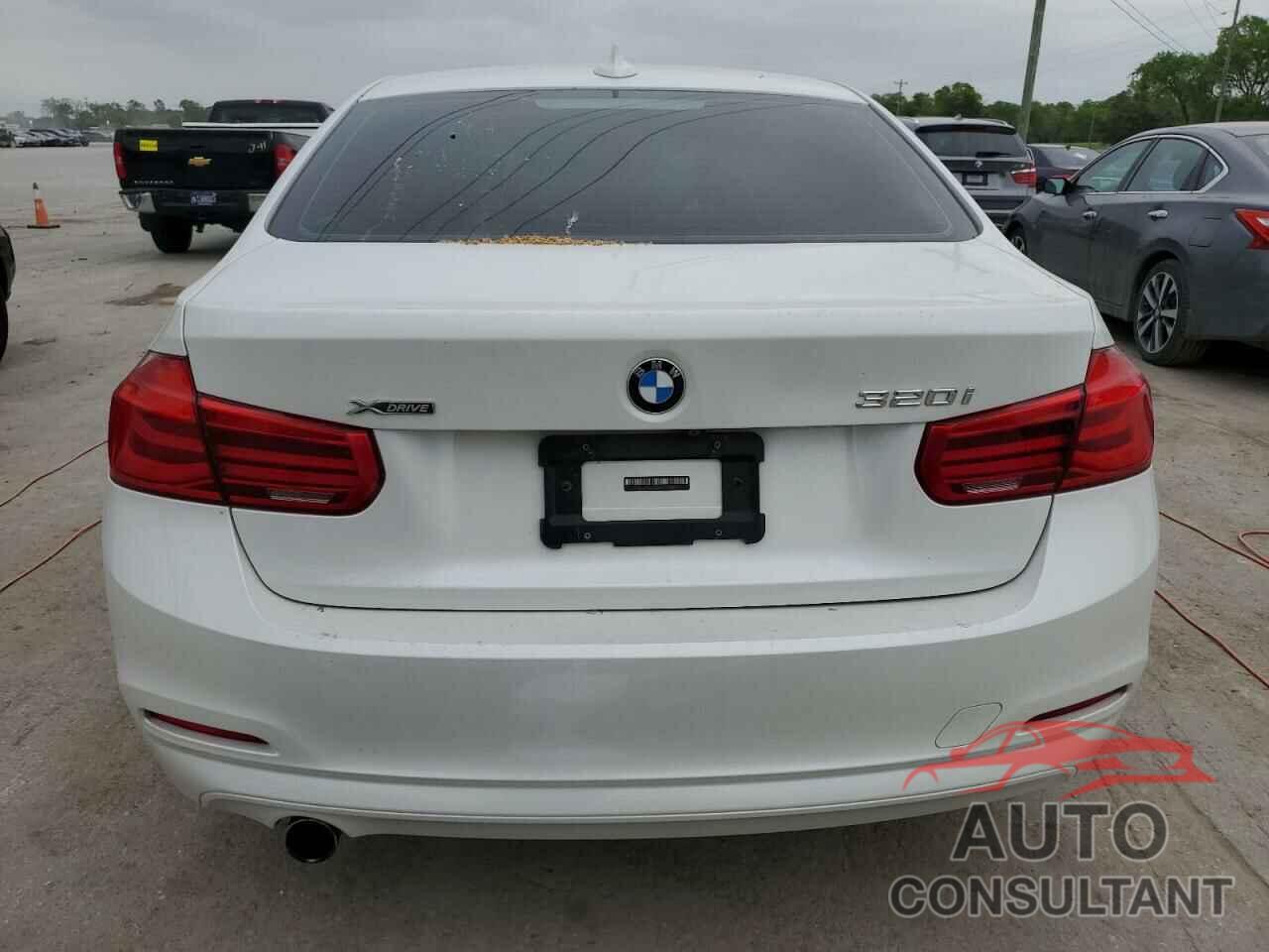 BMW 3 SERIES 2018 - WBA8E5G52JNV02898