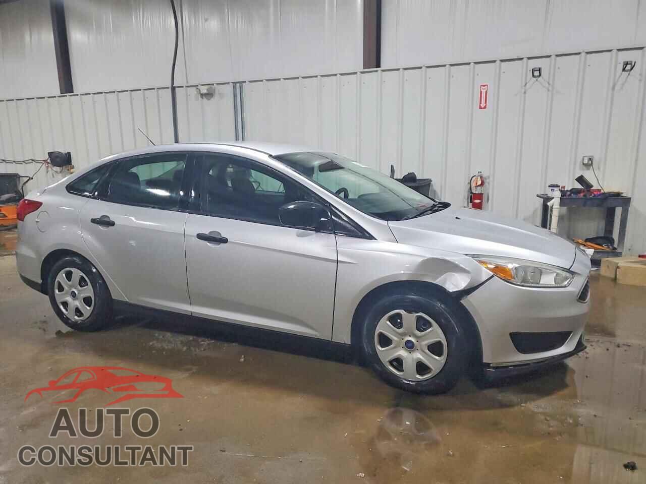 FORD FOCUS 2015 - 1FADP3E21FL322782