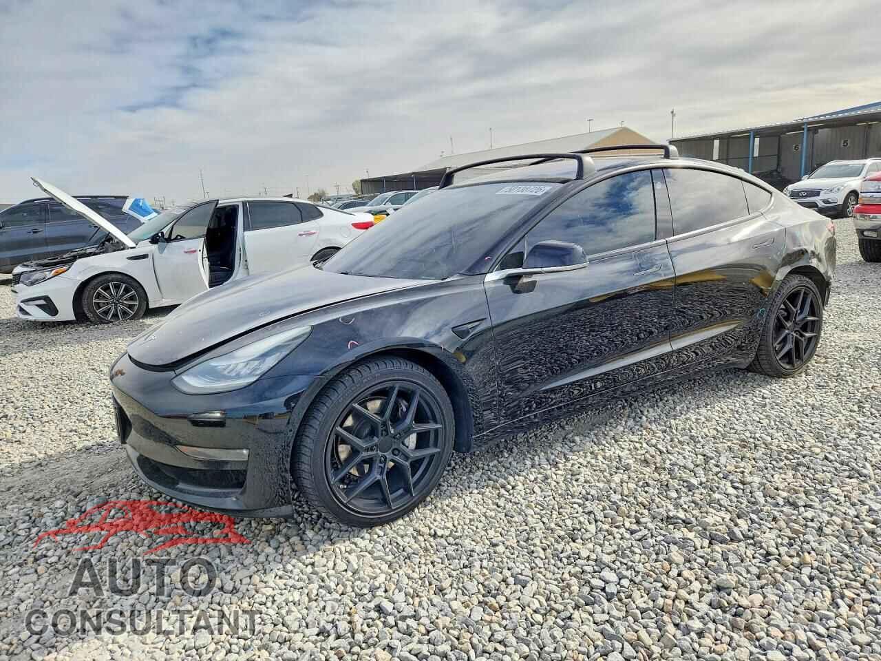 TESLA MODEL 3 2018 - 5YJ3E1EB9JF184839
