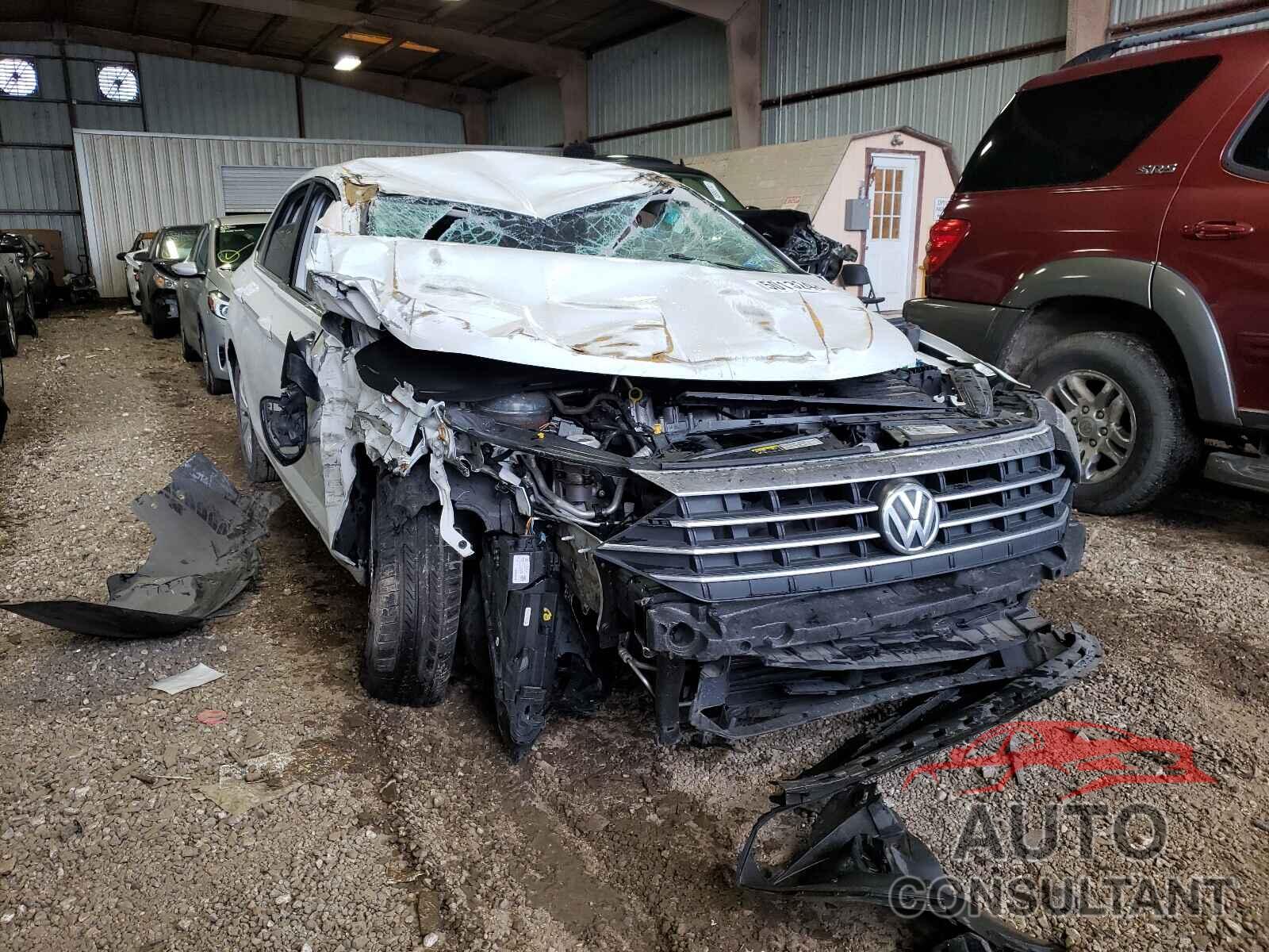 VOLKSWAGEN JETTA 2019 - 3VWC57BU6KM082367