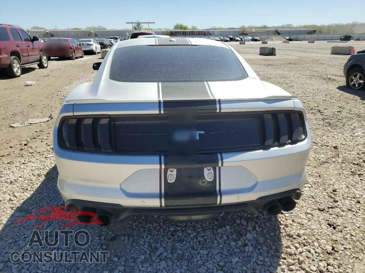 FORD MUSTANG 2018 - 1FA6P8CF3J5115738