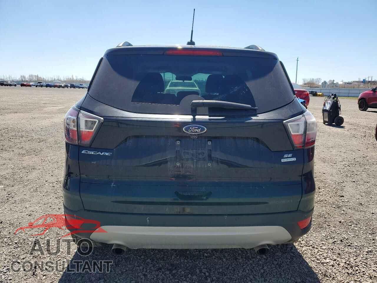 FORD ESCAPE 2017 - 1FMCU0GDXHUB16526