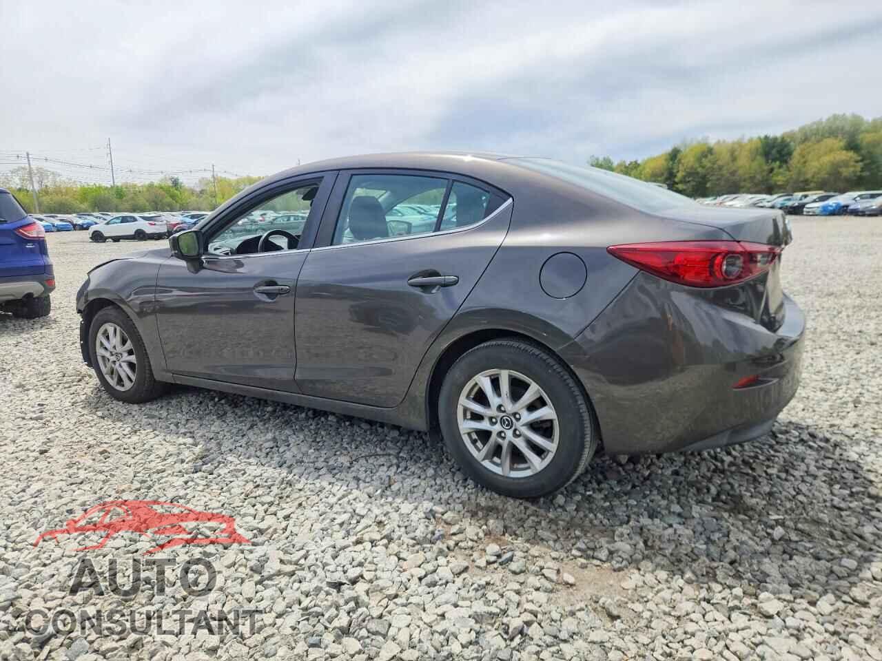 MAZDA 3 2018 - 3MZBN1U79JM161398