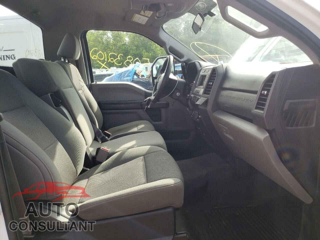 FORD F250 2017 - 1FTBF2B64HEB73104