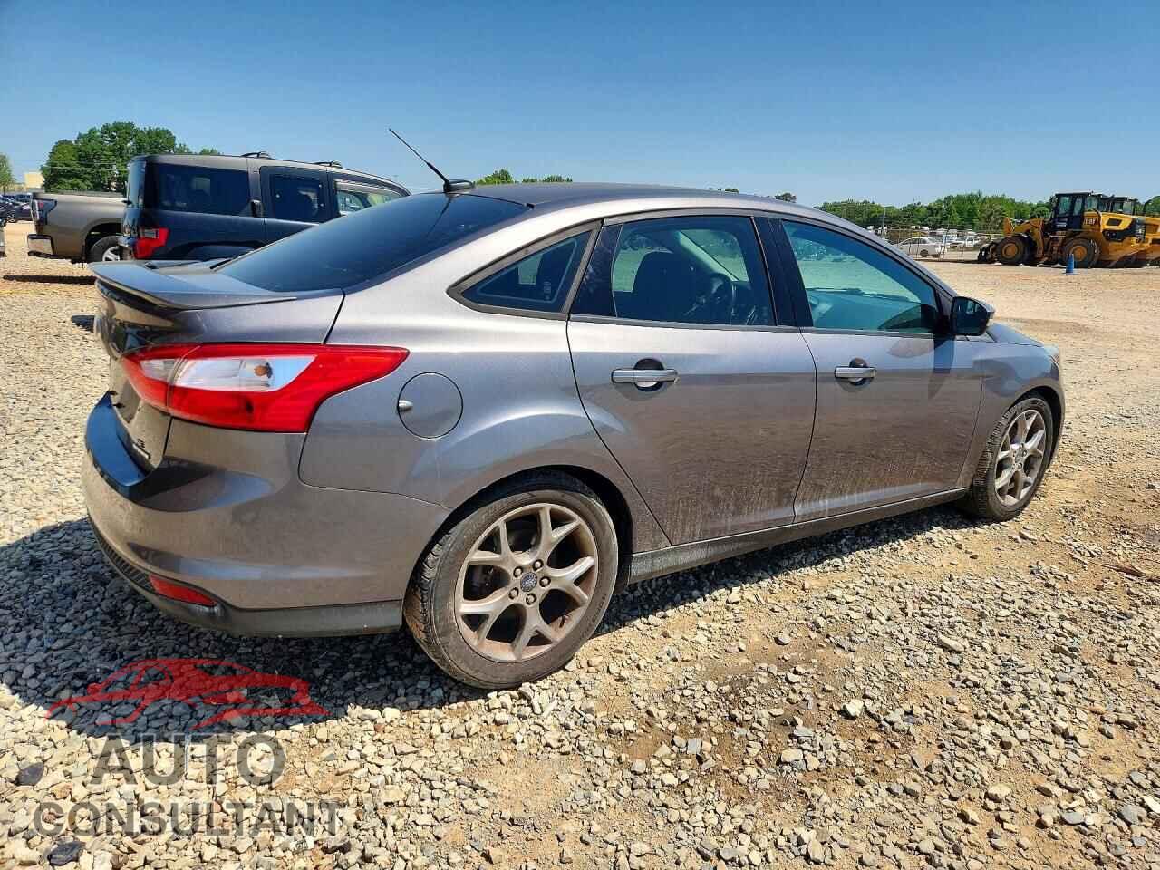 FORD FOCUS 2014 - 1FADP3F22EL235602