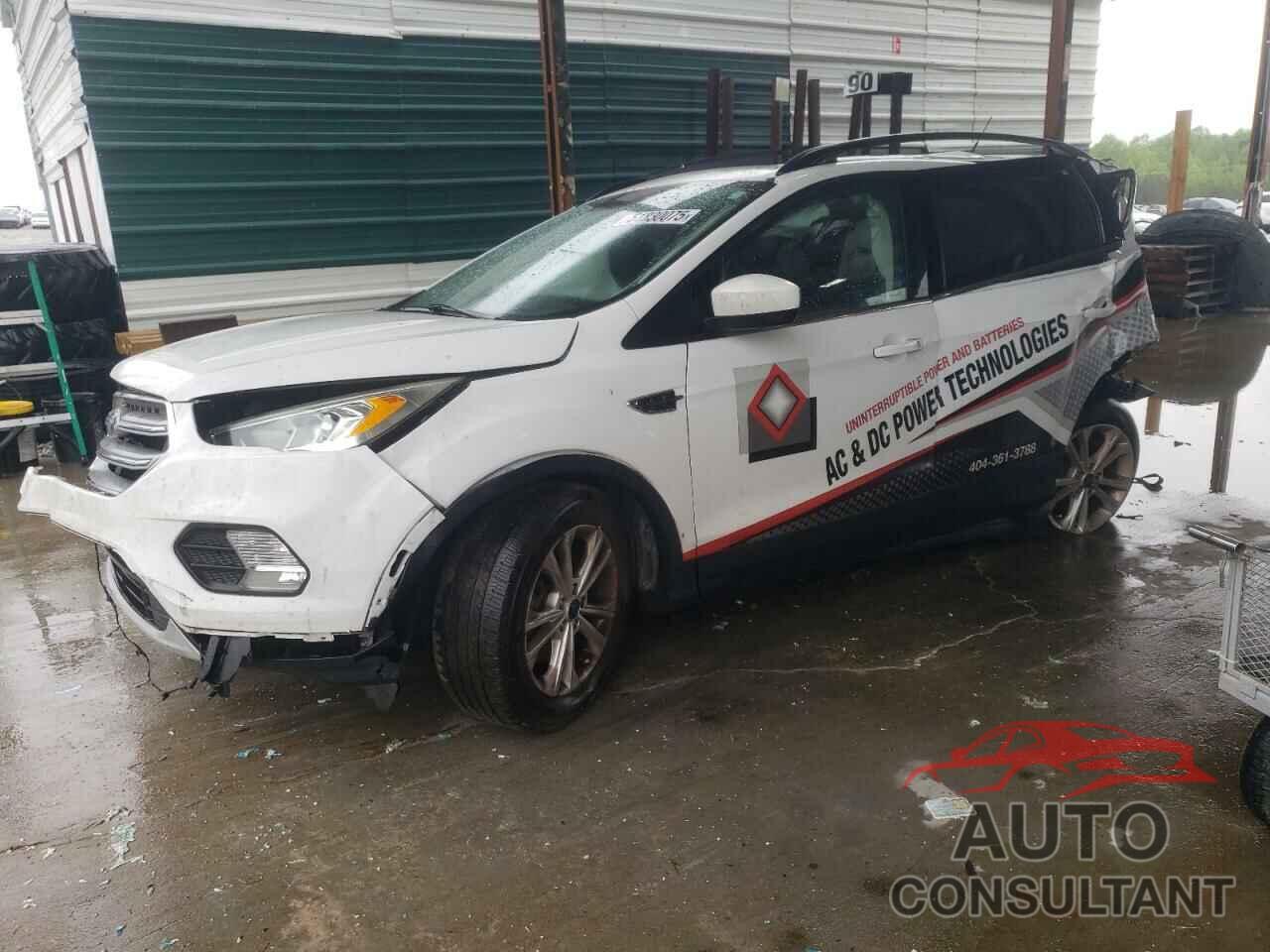 FORD ESCAPE 2017 - 1FMCU0G92HUD56262