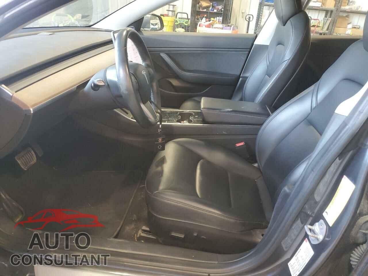 TESLA MODEL 3 2018 - 5YJ3E1EA5JF059313