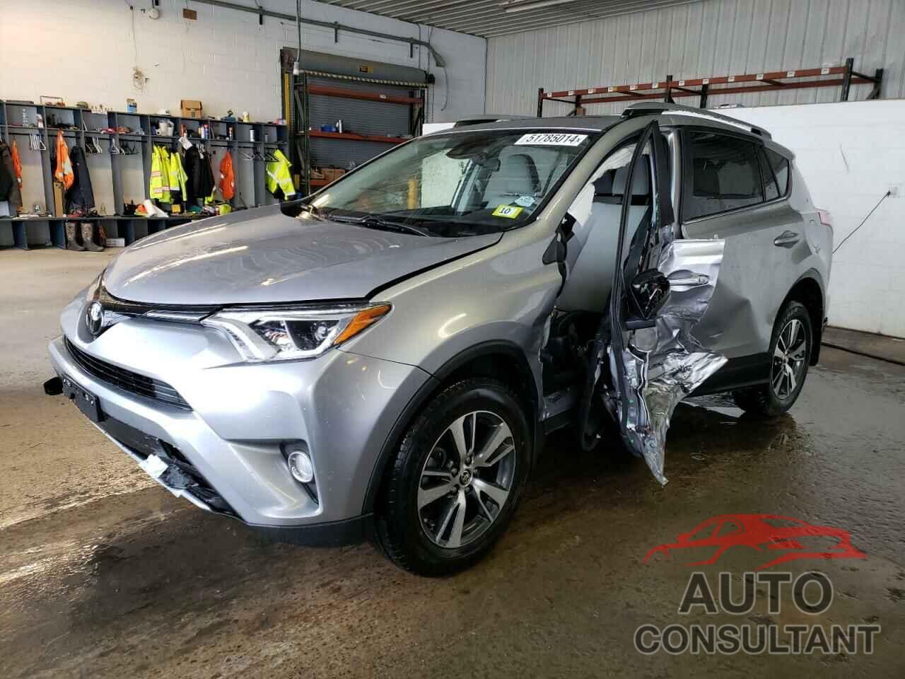 TOYOTA RAV4 2018 - JTMRFREV4JD227751