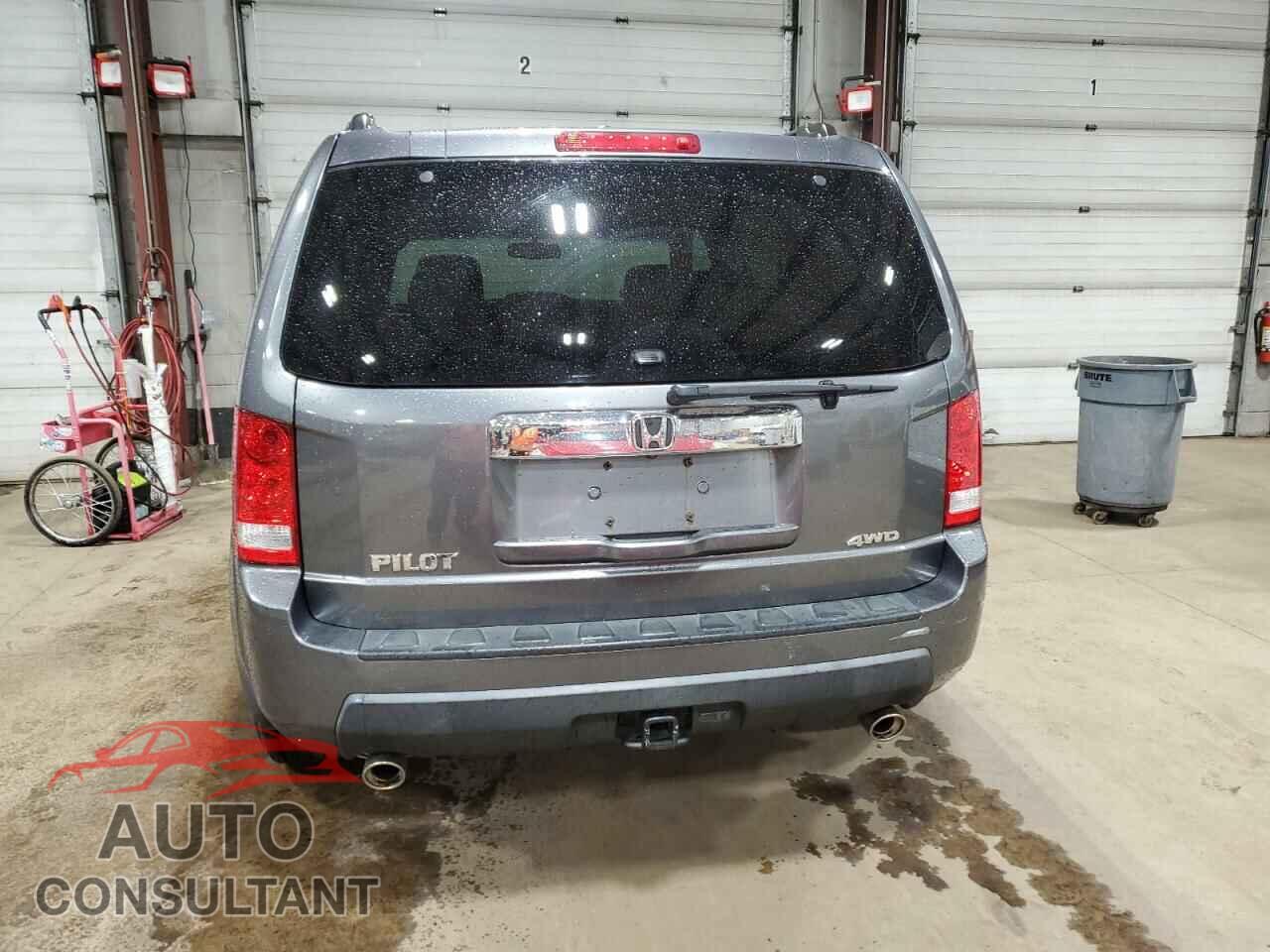 HONDA PILOT 2011 - 5FNYF4H73BB077010